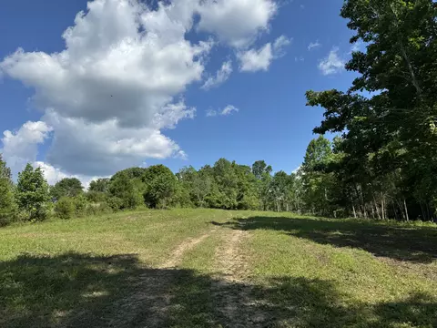 1564 Rabe Coats Rd, Westmoreland, TN 37186