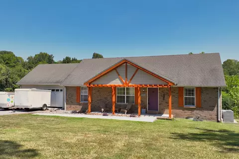 4373 Airport Rd, Springfield, TN 37172