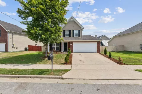 5620 Hickory Park Dr, Antioch, TN 37013