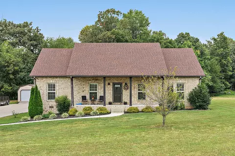 9880 Owens Chapel Rd, Springfield, TN 37172