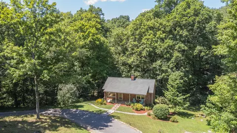 2130 Mcmahan Hollow Rd, Pleasant View, TN 37146