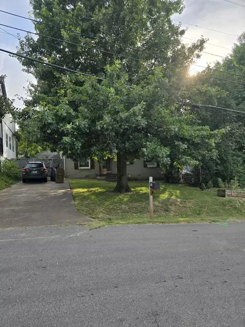 433 Croley Dr, Nashville, TN 37209
