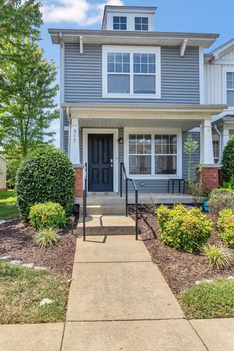 543 Bradburn Village Cir, Antioch, TN 37013
