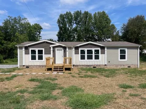514 Long St W, Mcewen, TN 37101