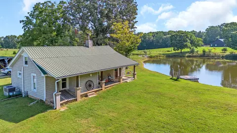 1608 Eno Rd, Dickson, TN 37055