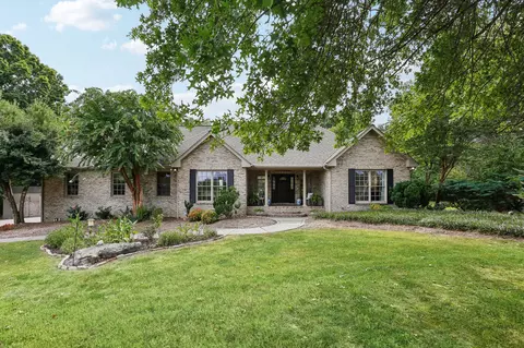 3007 Kristin Ct, Greenbrier, TN 37073