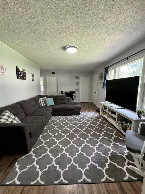372 Main St S, Brush Creek, TN 38547