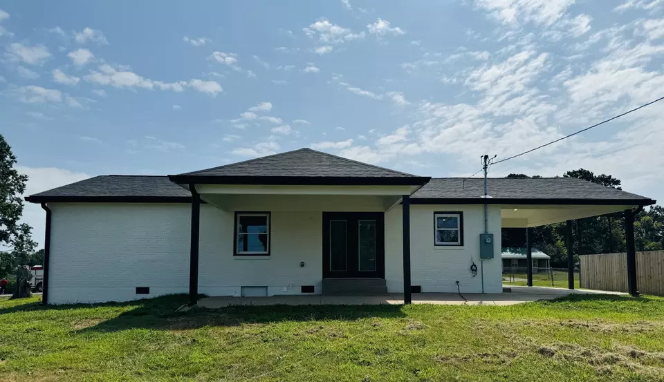 Exterior - 209 Peggy Dr, Clarksville, TN 37042 photo 2 of 2