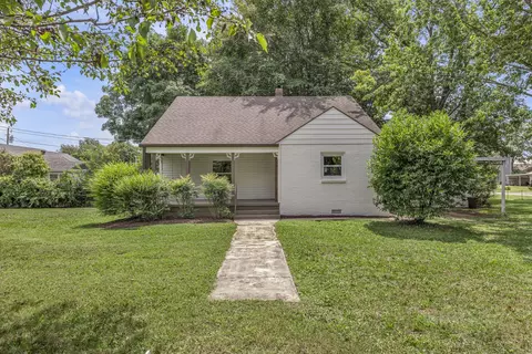 503 W Market St, Decherd, TN 37324