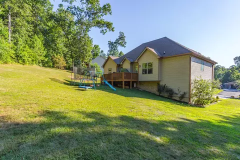 1035 Durham St, Dalton, GA 30721 photo 2