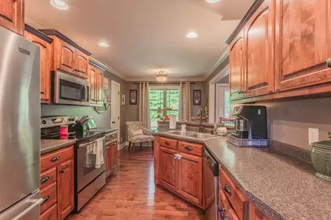 1035 Durham St, Dalton, GA 30721 photo 13