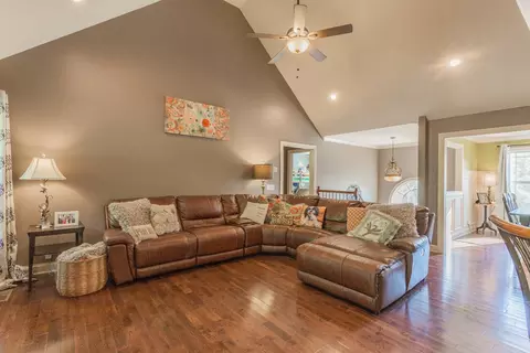 1035 Durham St, Dalton, GA 30721 photo 10