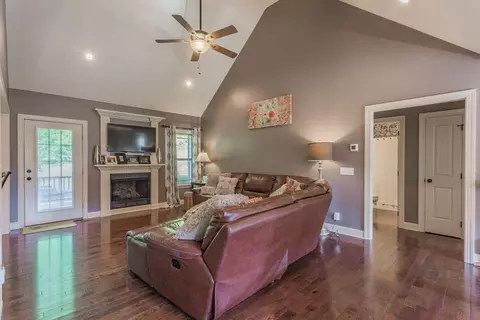 1035 Durham St, Dalton, GA 30721 photo 5