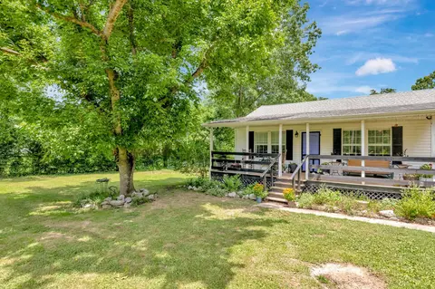 1005 Trouble Rd, Ashland City, TN 37015