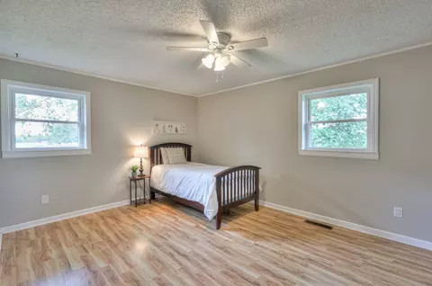 Bedroom - 1404 Ringwald Rd, Murfreesboro, TN 37130 photo 2 of 5