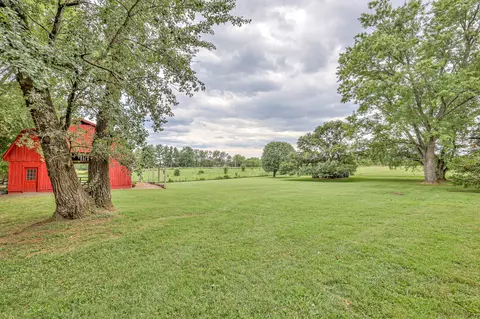 Exterior - 1404 Ringwald Rd, Murfreesboro, TN 37130 photo 3 of 10
