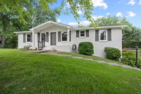 1562 Armistead Dr, Clarksville, TN 37042
