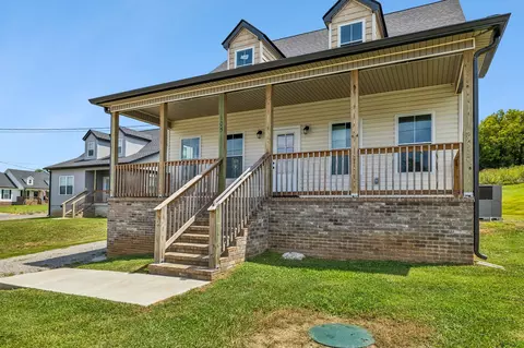 105 Polk St, Cornersville, TN 37047