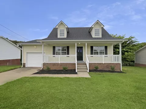 240 Audrea Ln, Clarksville, TN 37042