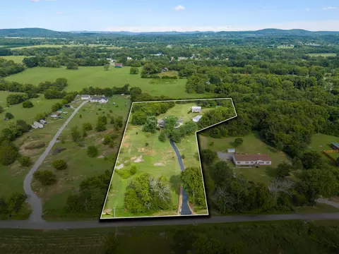 2251 Phillips Rd, Lebanon, TN 37087
