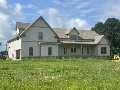 2330 S Hinton Rd, Southside, TN 37171