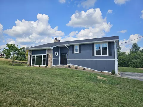 2414 Bending Oak Dr, Chattanooga, TN 37421