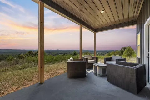7964 Beech Creek Rd, Clifton, TN 38425