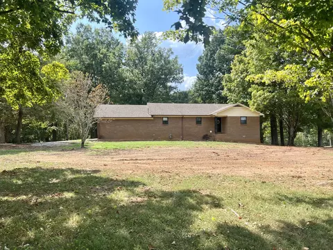 404 Ingle Blvd, Mcminnville, TN 37110
