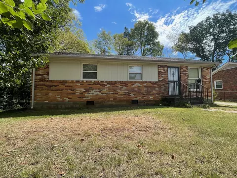 779 Hayden Dr, Clarksville, TN 37043