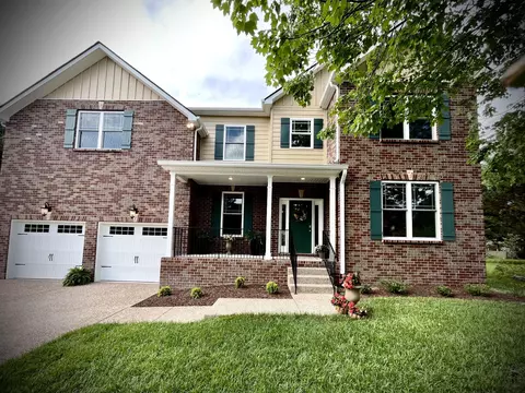 104 Lancelot Ln, Franklin, TN 37064