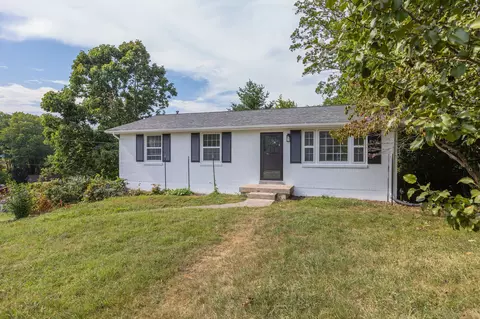 133 Luna Dr, Nashville, TN 37211