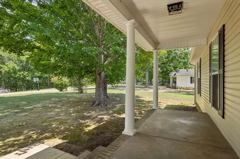 Exterior - 74 Hillcrest Dr, Morrison, TN 37357 photo 3 of 7