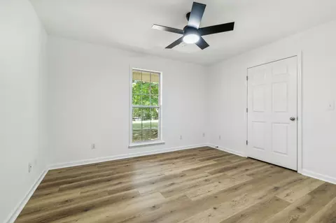Bedroom - 74 Hillcrest Dr, Morrison, TN 37357 photo 6 of 7