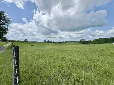 22 Pleasant Hill Rd, Mcminnville, TN 37110