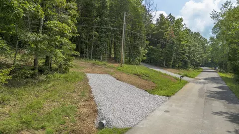 849 Lucas Rd, Dickson, TN 37055 photo 3