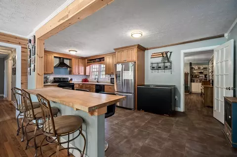 Kitchen - 13705 Old Kentucky Rd, Walling, TN 38587 photo 1 of 4