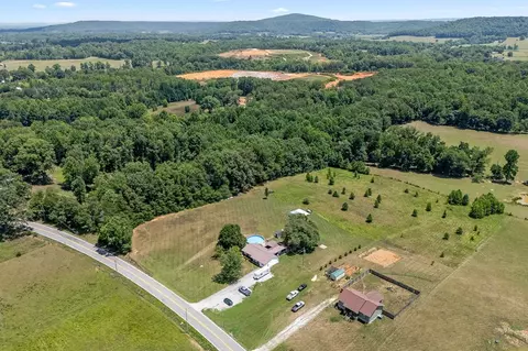 View/Area - 13705 Old Kentucky Rd, Walling, TN 38587 photo 6 of 9