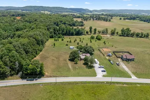 View/Area - 13705 Old Kentucky Rd, Walling, TN 38587 photo 1 of 9