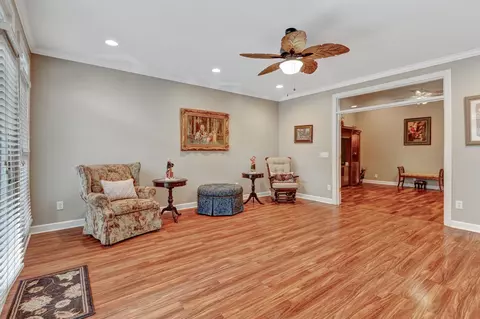 Living - 705 Blackpatch Dr #7, Springfield, TN 37172 photo 1 of 3