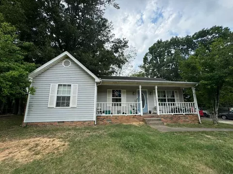 210 Luther Ct, Dickson, TN 37055