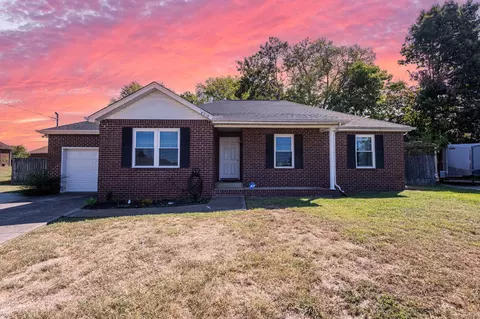 8218 Minehead Dr, Smyrna, TN 37167