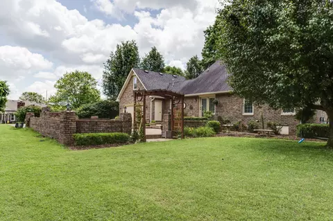 4922 Willowbend Dr, Murfreesboro, TN 37128 photo 7