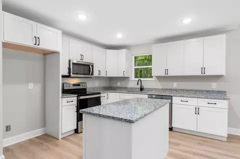 Kitchen - 101 Reece Rd, Baxter, TN 38544 photo 1 of 2