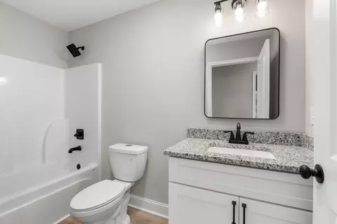 Bath - 101 Reece Rd, Baxter, TN 38544 photo 1 of 3
