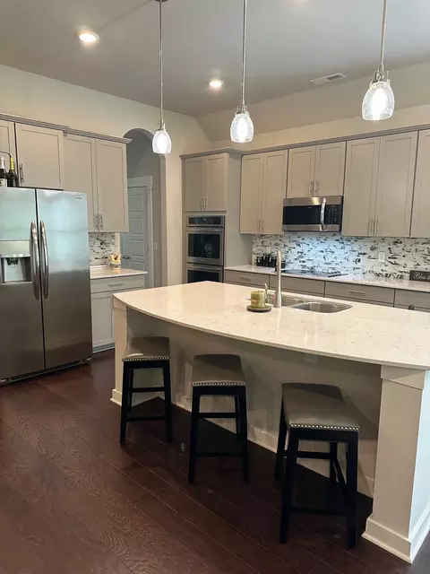 Kitchen - 1405 Burrows Ave, Murfreesboro, TN 37129 photo 9 of 9
