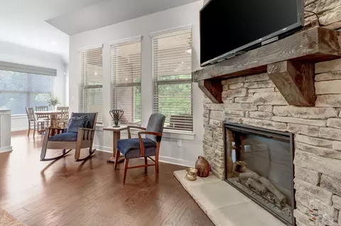 Living - 1405 Burrows Ave, Murfreesboro, TN 37129 photo 1 of 1