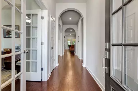 Entry Way - 1405 Burrows Ave, Murfreesboro, TN 37129 photo 1 of 5