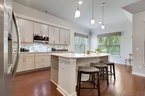 Kitchen - 1405 Burrows Ave, Murfreesboro, TN 37129 photo 1 of 9