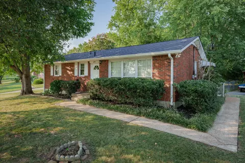 255 Bonnacroft Dr, Hermitage, TN 37076