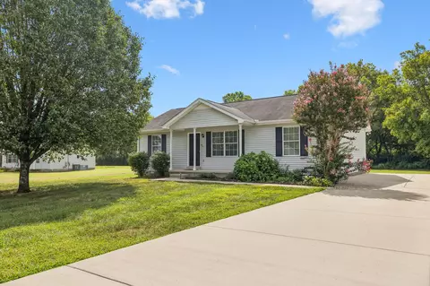 2479 Canterbury Chase, Murfreesboro, TN 37128